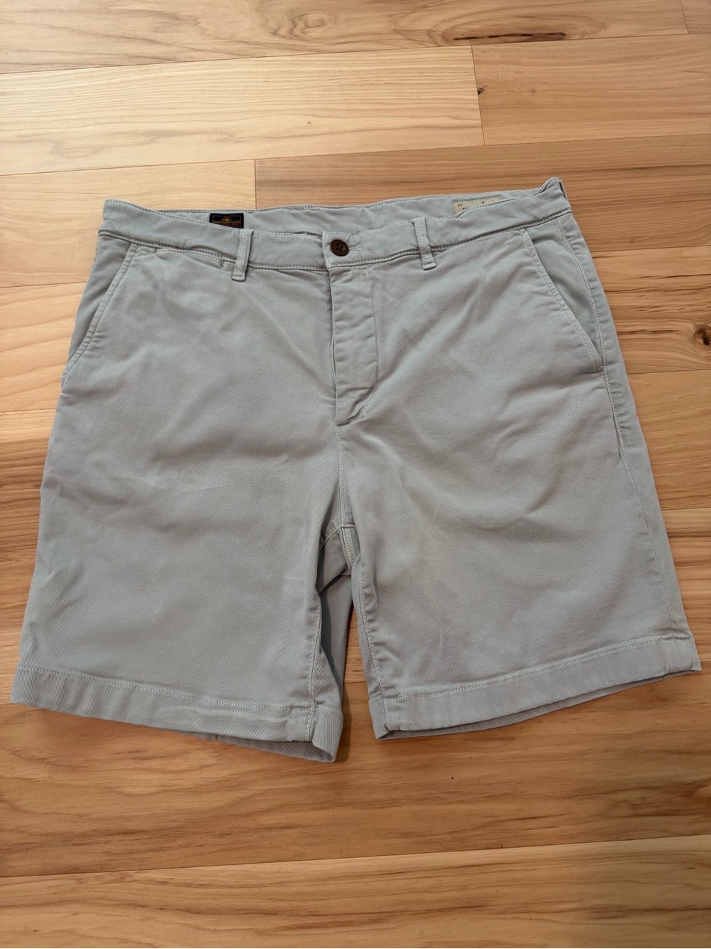 Faherty Coastline Chino - 8” inseam - Size 33